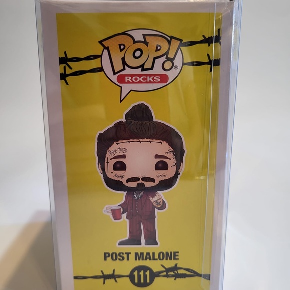 Funko POP! Rocks POST MALONE Figure #111 w/ Protector - Picture 3 of 6